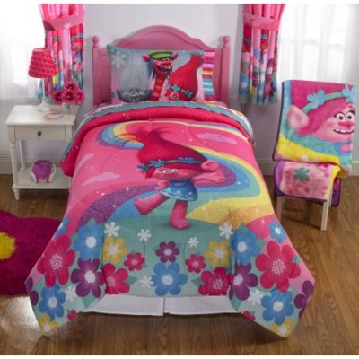 Walmart – Dreamwork’s Trolls “Show Me a Smile” Poppy Reversible Twin/Full Bedding Comforter Only $29.88 (Reg $51.30) + Free Store Pickup