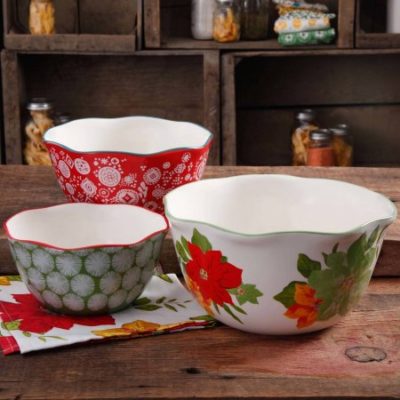 Walmart – The Pioneer Woman Poinsettia 3-Piece Scalloped Edge Serving Bowl Set Only $14.88 (Reg $29.44) + Free Store Pickup