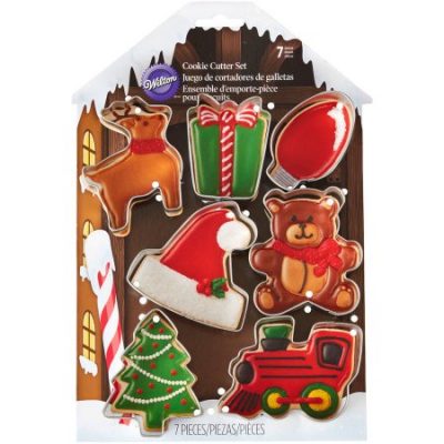 Walmart – Wilton Holiday Cookie Cutter Set, 7-Piece Only $5.00 (Reg $6.88) + Free Store Pickup