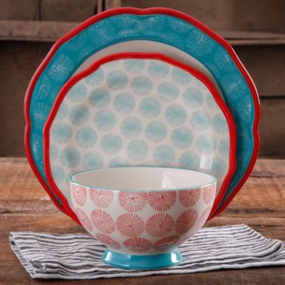 Walmart – The Pioneer Woman Happiness Rim Scalloped 12-Piece Dinnerware Set, Red Only $34.97 (Reg $49.97) + Free Store Pickup