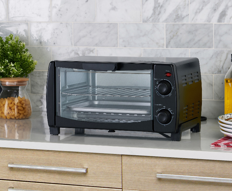 Walmart – Mainstays 4-Slice Black Toaster Oven Only $19.88 (Reg $22.75) + Free Store Pickup