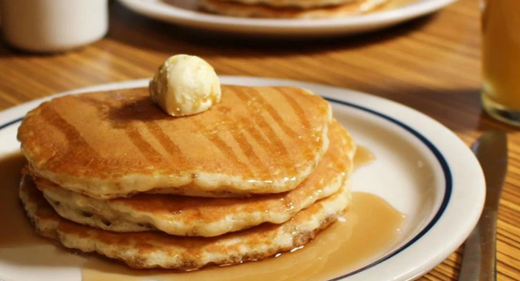 IHOP – FREE Short Stack of Buttermilk Pancakes (March 12th Only)