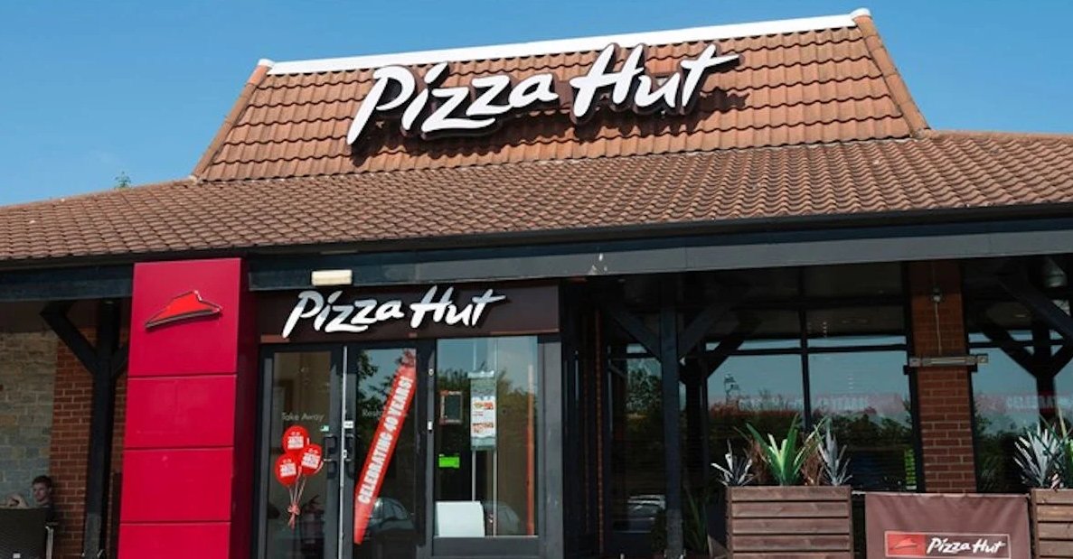 HURRY! Free Medium 1 Topping Pizza at Pizza Hut – 1st 500,000