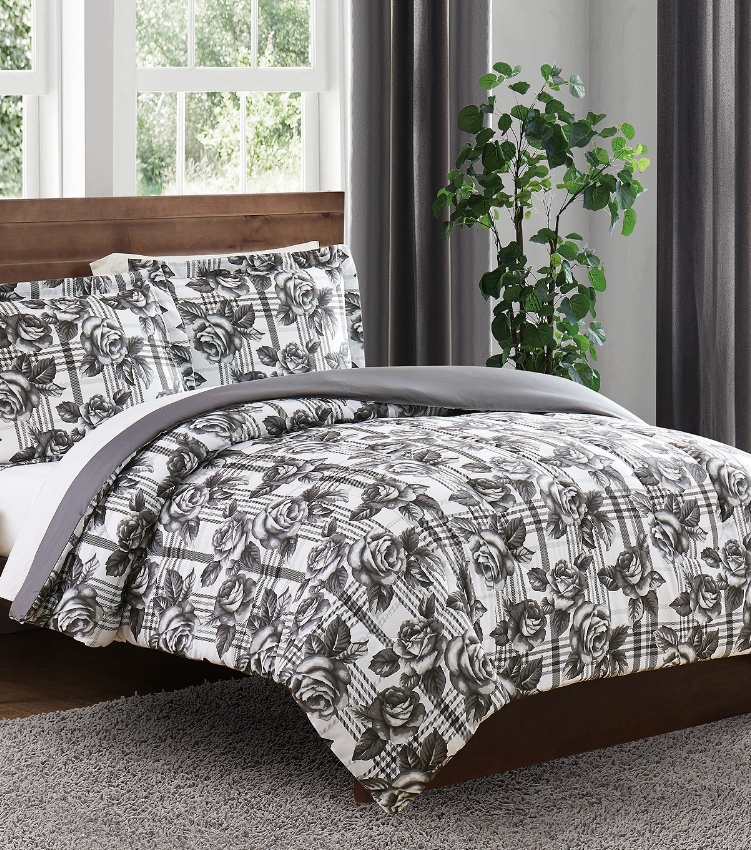 Macy’s.com Has 3-Piece Comforter Sets For Only $19.99, Reg $80.00 + Free Store Pickup!